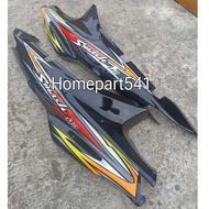 SUZUKI RIGHT REAR BODY COVER Kiri OLD SMASH 110SUZUKI SET BLACK STRIPING