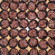 Beryls Almond Cluster (Badam Coklat) crunchy (30 pcs)