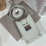 Ck ทรงโฟน ทรงกล่อง 2023 ขนาด 5 นิ้ว สูง 6.5 นิ้ว 14 pm Outlet💯%