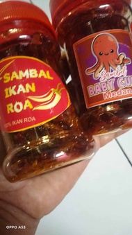 sambal ikan roa manadoikan dari Manado berupa ikan bubuk yaa..