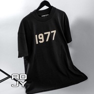 T-SHIRT ESSENTIAL 1977 PREMIUM LOGO | MEN LATEST QUALITY BRANDED IMPORTEDWanita KEKINAIN IMPORT