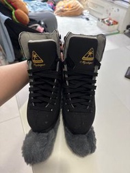 Jackson skate 溜冰鞋
