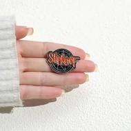 Creative Rock Slide Band Brooch Punk Music Hip-hop Pin Red Letter Alloy Paint Badge Accessories Clot