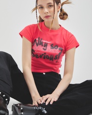 COMPONENT WHY SO SERIOUS? CROPPED T-SHIRT - PINK