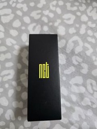 《現貨》NCT手燈造型潤唇膏 nct潤唇膏
