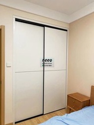 🟧睡房趟門衣柜櫥櫃到頂設計實木防花板傢俬訂造收納高身儲物櫃客廳C字櫃翻新裝修家俱Diseño de decoración