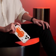 SKINARMA Helio 磁吸支架防摔手機殼 附掛繩環 iPhone 17系列