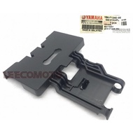 ORIGINAL YAMAHA LC135 135LC LC 135 V1 BATTERY CAP 1S8-F124E BATERI BAND BATTERY COVER TRAY ORIGINAL