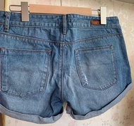 Roxy 牛仔短褲