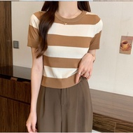 SA95115 -M'SIA Stok Sedia Fesyen Baju Wanita.Ready Stock Knitted Material Women Top 圆领条纹针织上衣