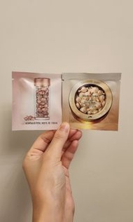 (全新) Elizabeth Arden 伊麗莎白雅頓 2粒超進化黃金導航膠囊(2粒) & 升級版黃金導航抗皺膠囊(2粒)

試用裝 sample