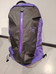 Arcteryx Arro 22 紫黑色