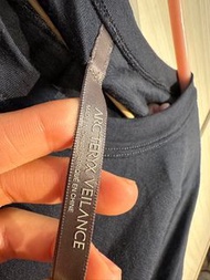 Arc’teryx  veilance 不死鳥高級商務系列tee