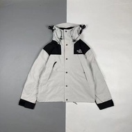 👟The North Face/北面 22Fw MountainJacketGTX 1990衝鋒衣-米白