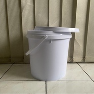 15 liter Plastic Bucket 15 liter Pail (18KG) WHITE BLUEISH