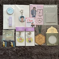 [Ready stock] Merchandise MERCH SEVENTEEN OFFICIAL CARD HOLDER CARATLAND, BADGE, KEYCHAIN, CAFE, DOM