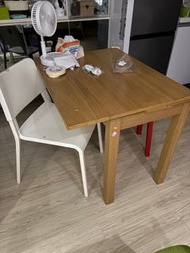 Dining Table 餐桌加椅子