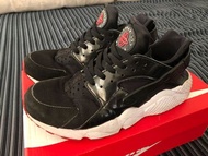 二手 黑武士 三代 Nike Air Huarache US9.5 慢跑鞋 黑 亮黑 黑紅 亮皮 318429-032