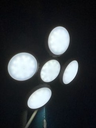 LED Lamp 燈，球型燈， 新款可折叠飛碟燈 360°發光 UFO Led白光燈，螺絲頭 24cm 約100 W光度