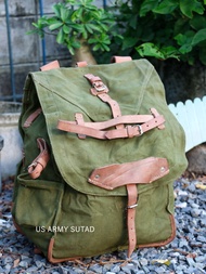 กระเป๋าเป้สะพายหลัง แบ็คแพ็ค  🇦🇩Vintage Romanian military backpack. 70 s🇦🇩 โรมาเนียช่วง ปี70s สายสะพ