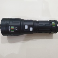 Senter Leyoya Z2 6500 K Putih Natural 4000 Lumens Senter Super Terang