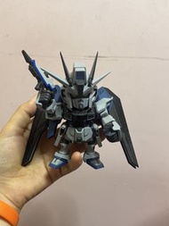 QMSV mini自由高達盲盒，灰藍配色