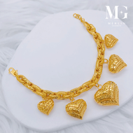 Merlin Goldsmith 22K 916 Gold Sandy Link Chain With Dangling Five Puffed Heart Bracelet