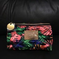 正版 泰國名牌 Posh化妝袋、clutch、萬用袋、手拿包，沒有破爛。注意：可以先入數之後順豐到付