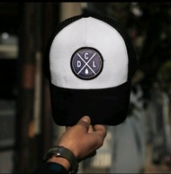 Topi Jaring  truker Pria Import / Topi Distro Original / Topi Pria Kekinian bisa bayar ditempat(cod)