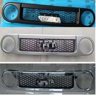 FJ_Cruiser_Front_Grille