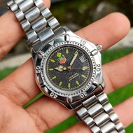TH obama professional military divers quartz 200 metres tag heuer
