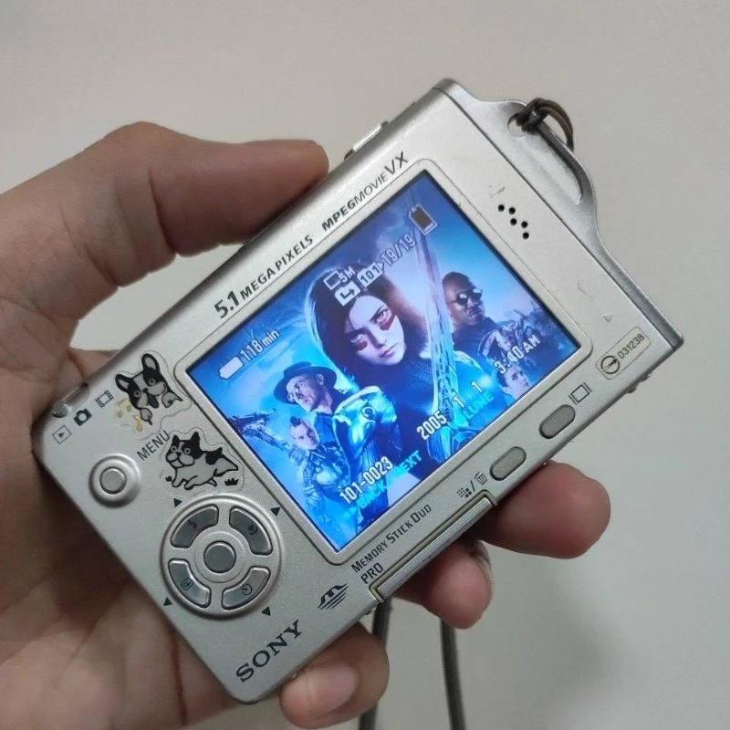 กล้องถ่ายรูป กล้องถ่ายรูป Sony Cyber-Shot T7 (สินค้า มือ2 สภาพดี)