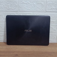laptop ASUS UX305UA CORE I7-6500U 2.6 GHZ RAM 8 GB DDR3 SSD M2 SATA 25