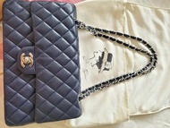 Chanel medium classic flap bag (Navy/Silver)