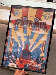 << 只得一套，不議價謝謝>> 蜘蛛俠：英雄重生 Spiderman FANDANGO視覺A3工藝海報，連硬膠file