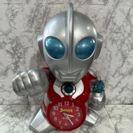 39公分 16吋 奧特曼鹹蛋超人電池供電鬧鐘 JF315A 圓谷製作公司復古桌鐘（輕微使用痕跡） sisckp  39cm 16 Inch Ultraman Battery Powered Alarm