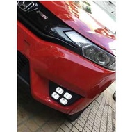 【出清價＋現貨一組】14-17年式 Honda第3代Fit 美規版 LED日行燈 四眼款白光＋轉向黃光