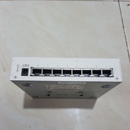 Ethernet Switch Aruba RBR45A 8fortGigabyte + Adapter