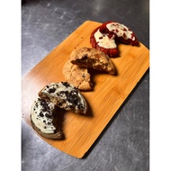 [110 GRAM++] CRUMBL COOKIES WITH TOPPINGS