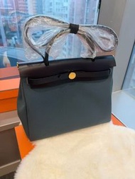 Hermes🌟 herbag31 N7風暴藍拼2S芝麻色金釦 canvas stamp B
