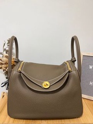 (Sold) 接近全新 Hermes Lindy 30 / not Lindy 26 / Etoupe / 大象灰金扣