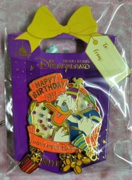 (last) Hkdl 香港 迪士尼 donald duck 9 june 2023 happy birthday le pin 唐老鴨 生日 徽章 襟章 Disneyland Disney