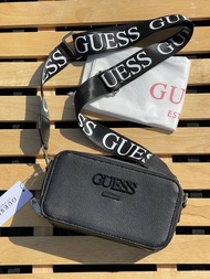 กระเป๋าสะพายผู้ชาย Guess  สุดคุ้มสวย  ถูกที่สุด ‼️SALE 60-70%OFF แท้100% (สินค้ามีพร้อมส่ง)