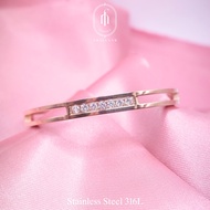 B24943-Fonney กำไลรุ่น Logan