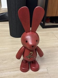 Agnes. B 紅色兔 Figure