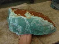 天然原礦 清透 綠東菱玉石 ~~ 大塊完整 漂亮原礦石 最具收藏價值 ~~ 打坐 禪修 冥想 修行 最佳靈石 ~ KC2