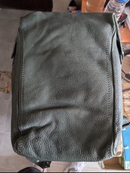 土屋鞄 green leather backpack