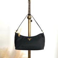 【 日本直送　名牌中古包 】PRADA プラダ ハンドバッグ ブラック ロゴ ナイロンvintage ヴィンテージ オールド 4kewfr