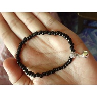 Gelang Tangan Manik Hitam Ada Loceng & Charm