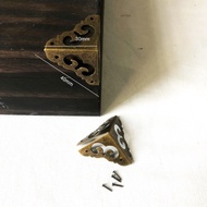 (Set of 4 corners) Wooden box corners with classic decorative patterns for handmade handmade product